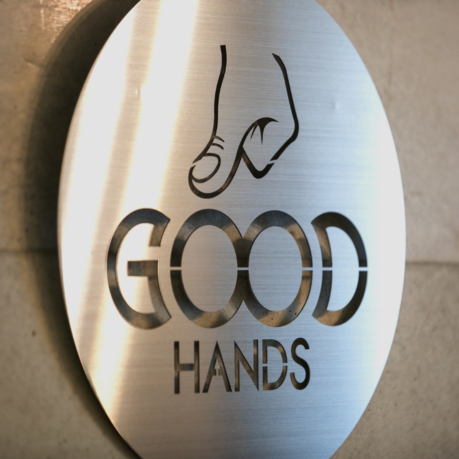 About GOODHANDS.